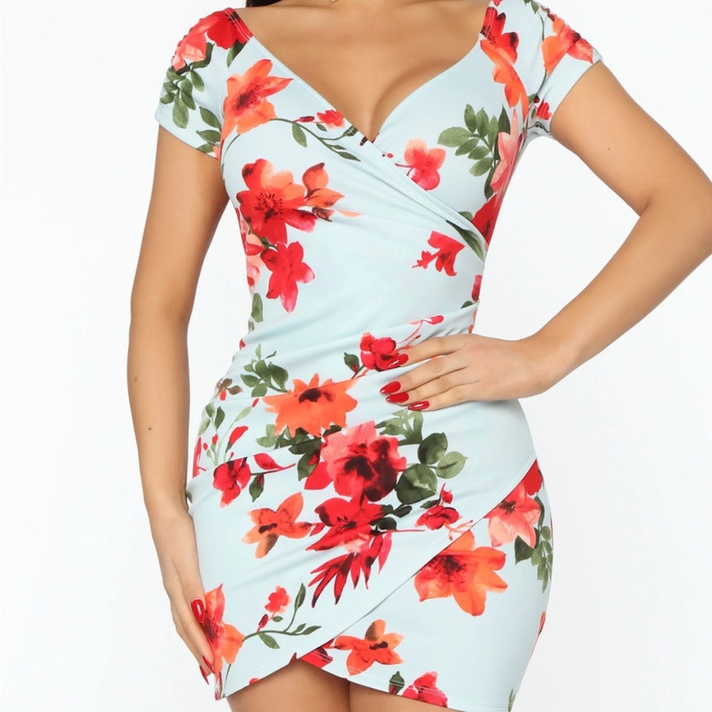 Woman’s Floral Mini Dress - Picture 2 of 2